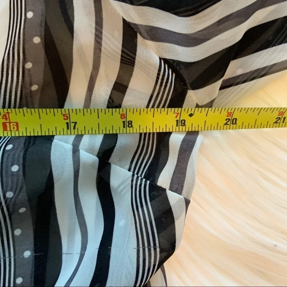 Cache Button Up Top Large - Picture 6 of 6